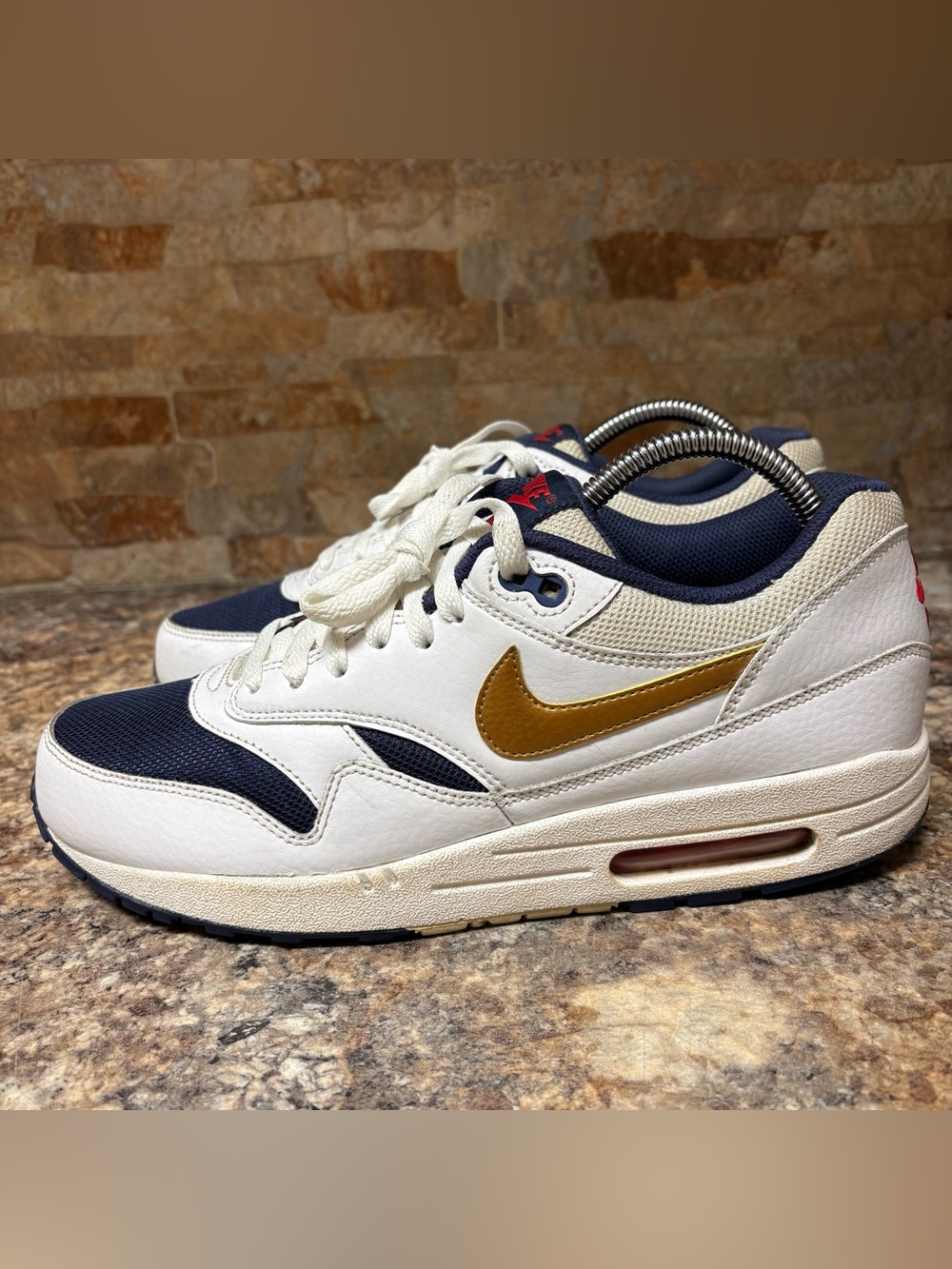 Nike Air Max 1 Essential USA Olympics White Metallic Gold Mid Navy Size 9.5 - Picture 2 of 9